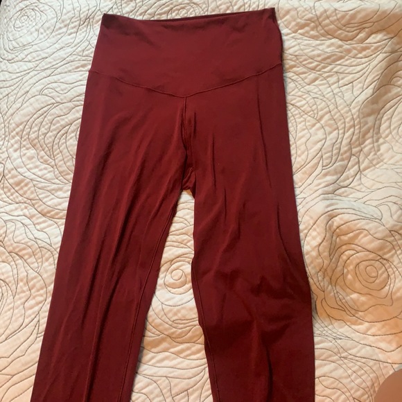 burgundy aerie leggings size medium